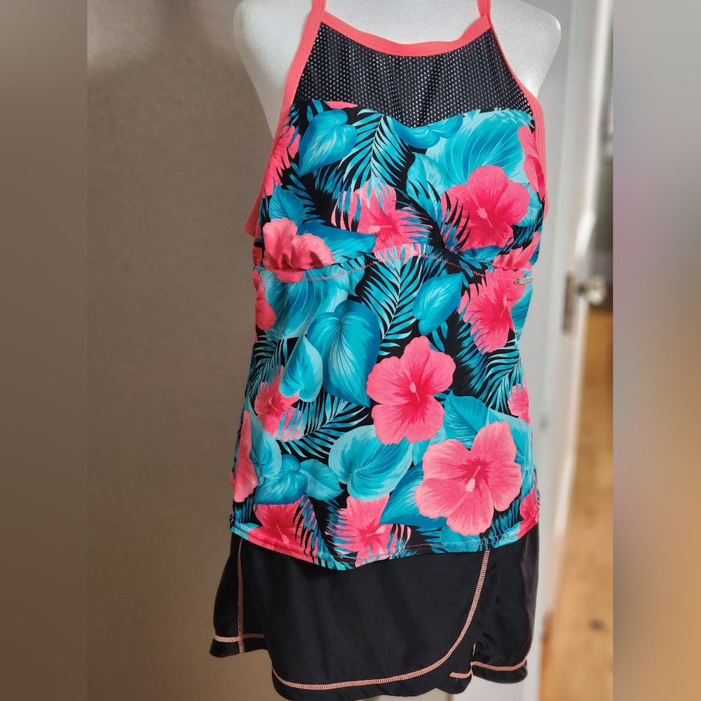 ZeroXposur Black/Melon Ladies Tankini Swimsuit with Swim Skirt Size XXL (18)